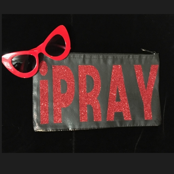 iPray Clutch - Picture 1 of 2